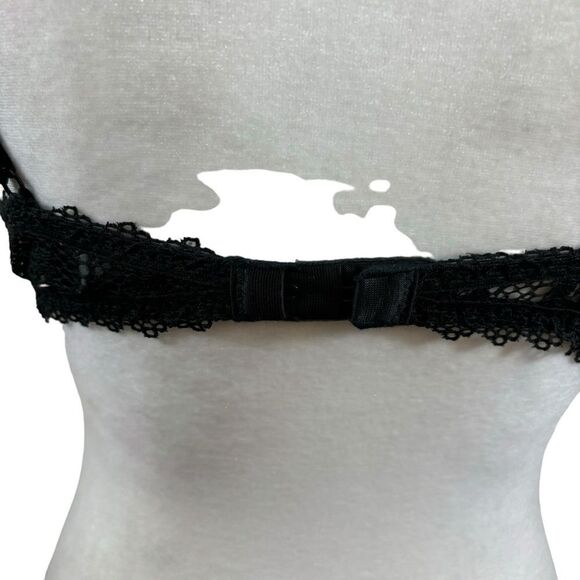 Ladies Victoria’s Secret Brand Black Lace Bralette with Underwire Size Medium - Picture 8 of 9